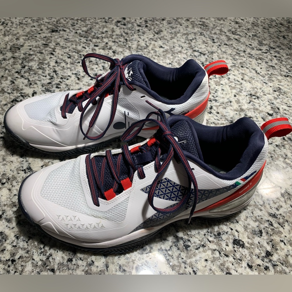 DIADORA Men’s Tennis Sneakers Sz 8.5
